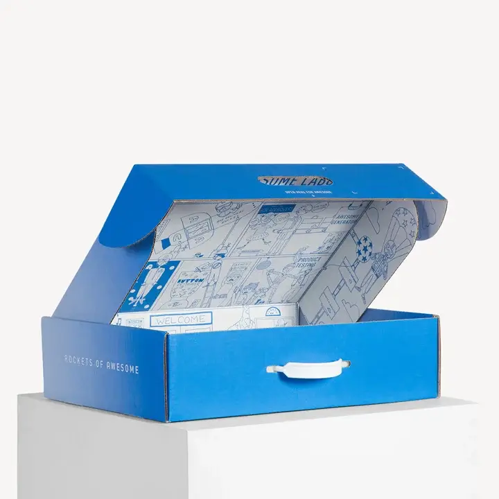 Durable corrugated mailer boxes with protective flute layers