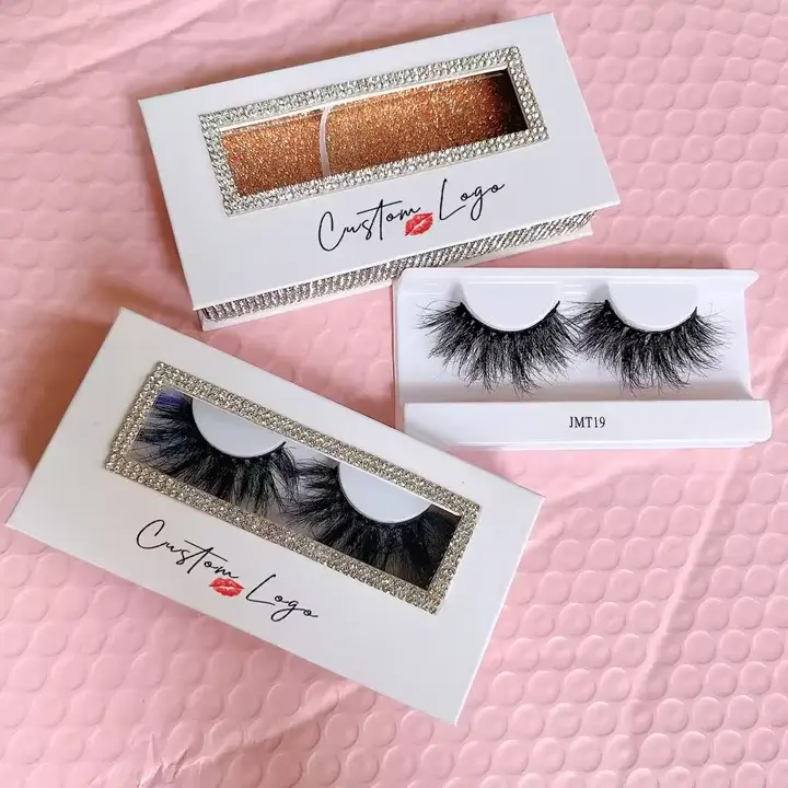 Elegant luxury eyelash boxes with clear window and glittery inserts