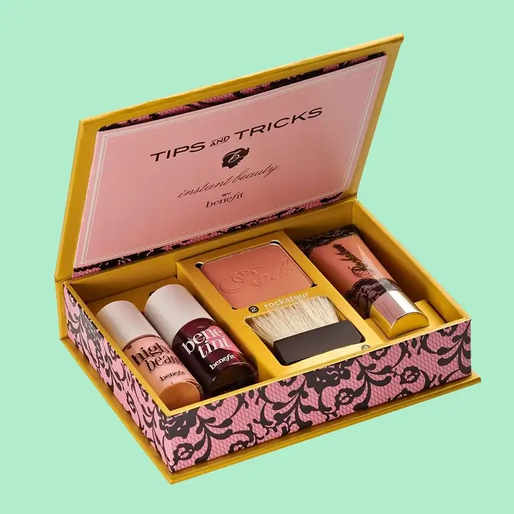 Large luxury makeup boxes with magnetic closure for premium kits