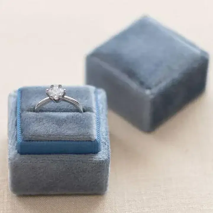 Luxury velvet-lined custom inserts for jewelry and premium gift boxes