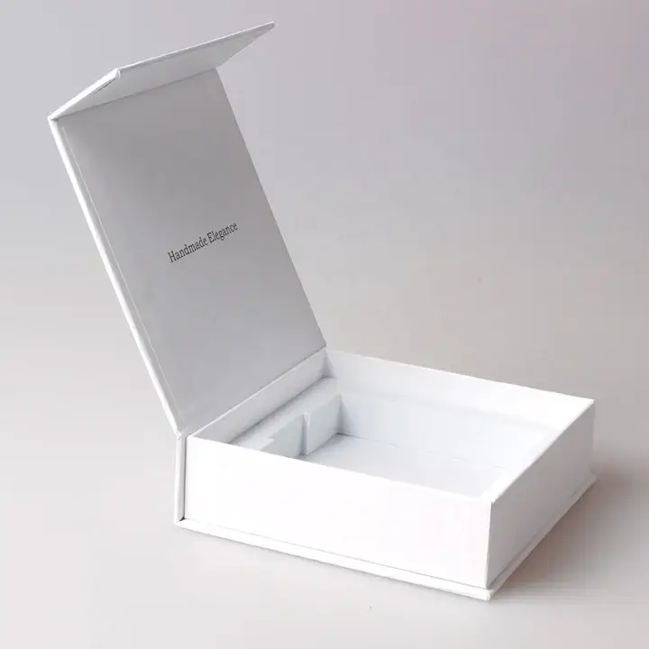 Custom Magnetic Closure Boxes Wholesale | Luxury Rigid Packaging - GCB